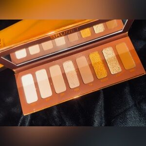 Melt Cosmetics Brunet Collection - Golden Yellow Box